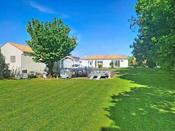 Maison coup de coeur plain pied 4 chambres dependances et grand terrain
