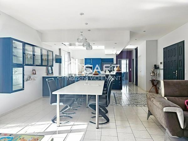Maison coup de coeur plain pied 4 chambres dependances et grand terrain