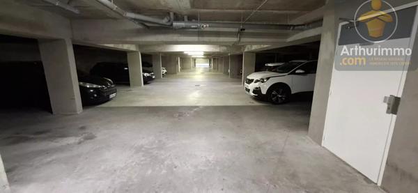 Vente                                                      Appartement
                        
                     3 pièces                      67 m2                     à Olivet