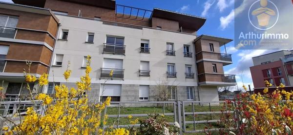 Vente                                                      Appartement
                        
                     3 pièces                      67 m2                     à Olivet