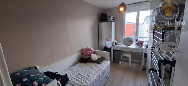 Vente                                                      Appartement
                        
                     3 pièces                      67 m2                     à Olivet