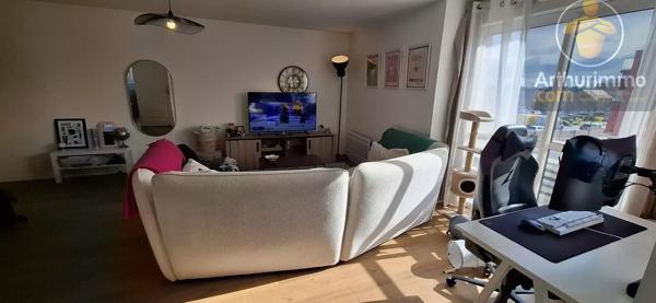 Vente                                                      Appartement
                        
                     3 pièces                      67 m2                     à Olivet