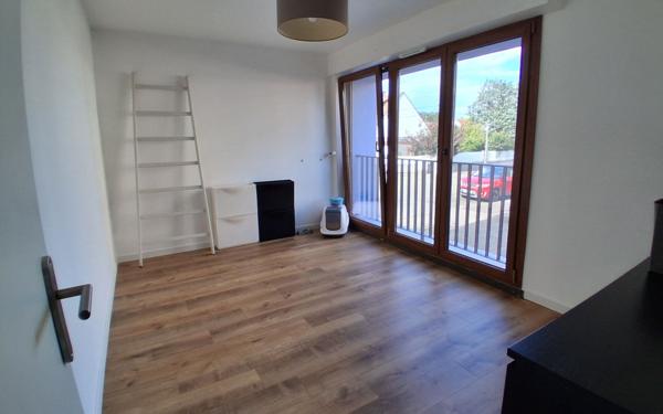 Appartement à vendre    4 pièces • 88 m2 Bischwiller