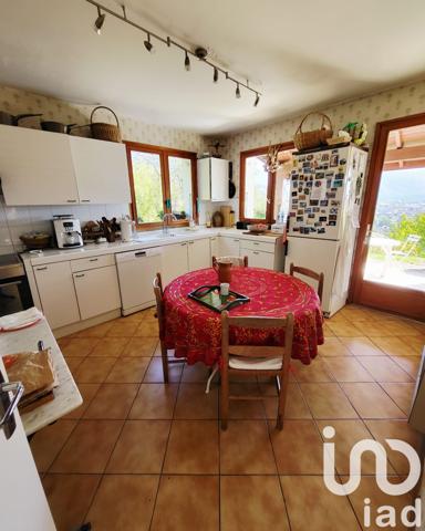 Maison à vendre 10 pièces 200 m² Bassens