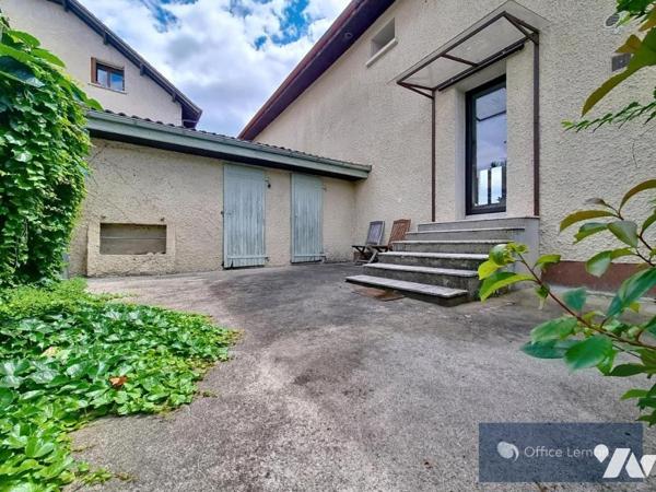 Appartement de type 4 en duplex et rez de terrasse 