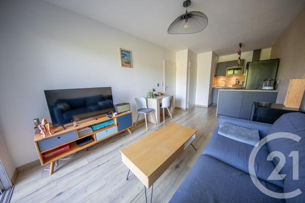 Appartement T2 à vendre  2 pièces - 38,80 m 2   LE HAILLAN  - 33