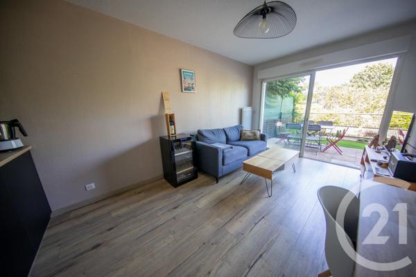 Appartement T2 à vendre  2 pièces - 38,80 m 2   LE HAILLAN  - 33