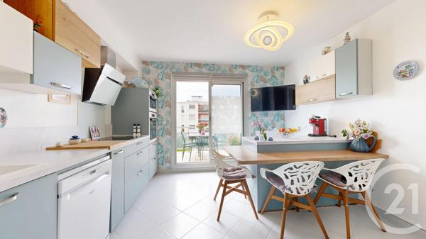 Appartement T3 à vendre  3 pièces - 82,47 m 2   BAYONNE  - 64