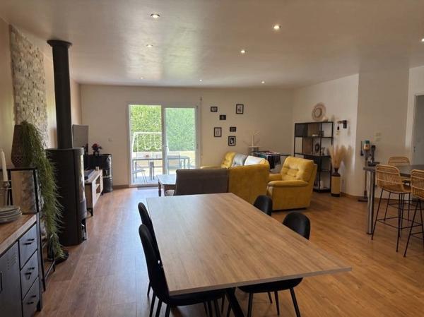 Maison à vendre 369 000 € Loyettes 4 p 100 m² DPE C