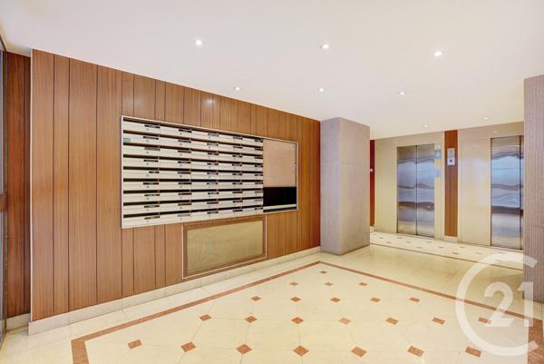 Appartement F2 à vendre  2 pièces - 43,85 m2 PARIS - 75015