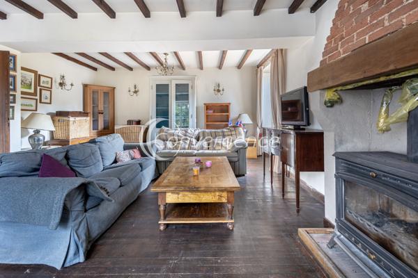 Maison
                                                                                                                                                                                                                                                                                                                        5 pièce(s)                                                                                                                                                                                                          3 chambre(s)                                                                                                                                                                                                          99  m²