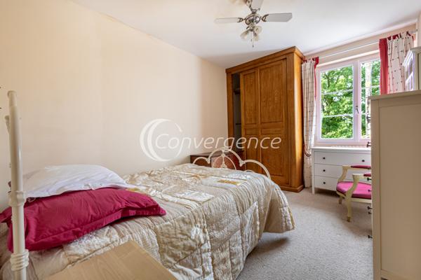 Maison
                                                                                                                                                                                                                                                                                                                        5 pièce(s)                                                                                                                                                                                                          3 chambre(s)                                                                                                                                                                                                          99  m²