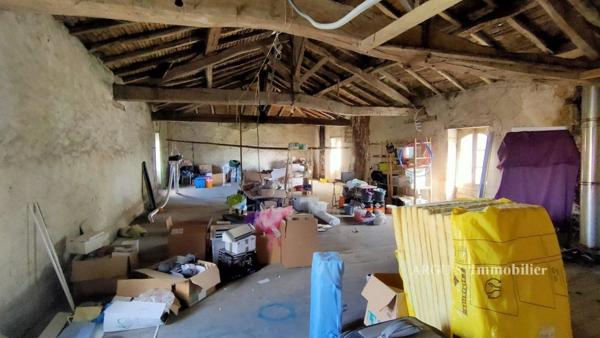 Ensemble Immobilier à Saint-saviol