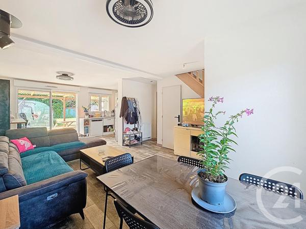 Maison à vendre  6 pièces - 104,79 m2 CHAUMES EN BRIE - 77