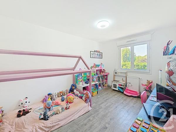 Maison à vendre  6 pièces - 104,79 m2 CHAUMES EN BRIE - 77