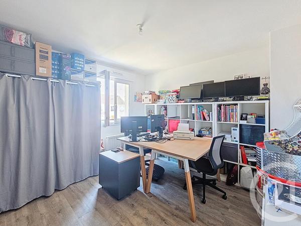 Maison à vendre  6 pièces - 104,79 m2 CHAUMES EN BRIE - 77