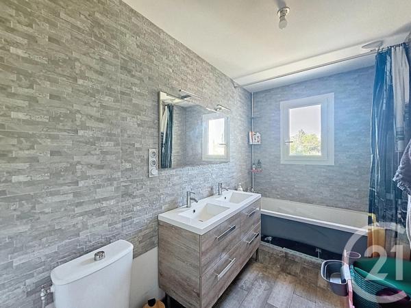 Maison à vendre  6 pièces - 104,79 m2 CHAUMES EN BRIE - 77