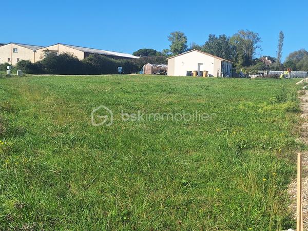 Terrain industriel de 1 291 m²