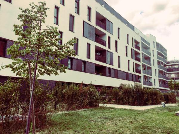 Appartement 4 pièces 3 chambres de 88 m2 avec balcon cave et parking au sous sol ECO QUARTIER GENNEVILLIERS