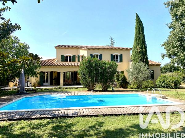 Maison à vendre 7 pièces 204 m² Carpentras