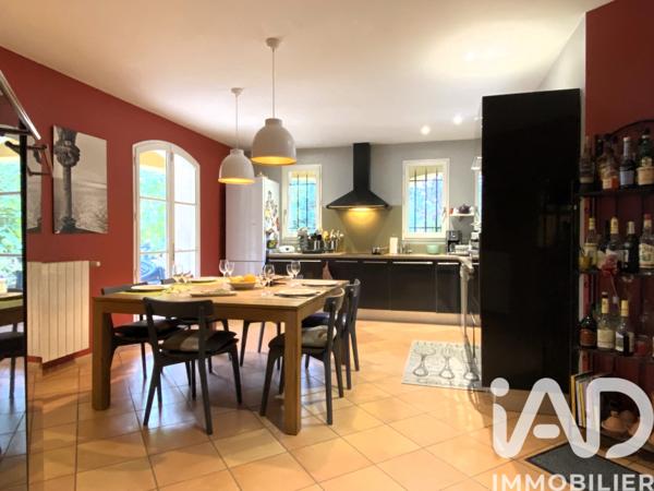 Maison à vendre 7 pièces 204 m² Carpentras