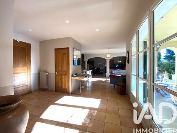 Maison à vendre 7 pièces 204 m² Carpentras
