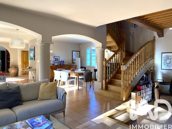 Maison à vendre 7 pièces 204 m² Carpentras