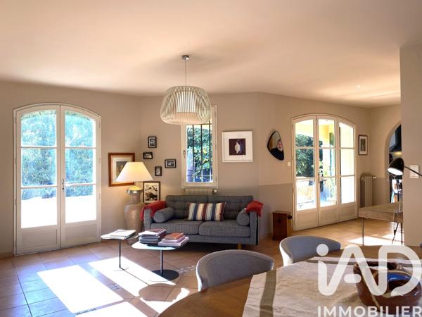 Maison à vendre 7 pièces 204 m² Carpentras