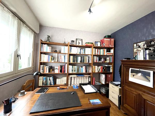 Maison Pessac intra rocade 7 pièces 150 m2 4 chambres sur 1393m² de terrain