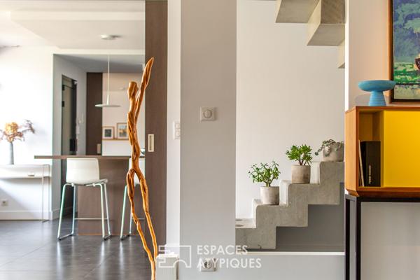 Discrète maison d’architecte avec piscine