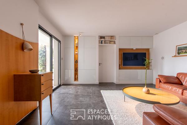 Discrète maison d’architecte avec piscine