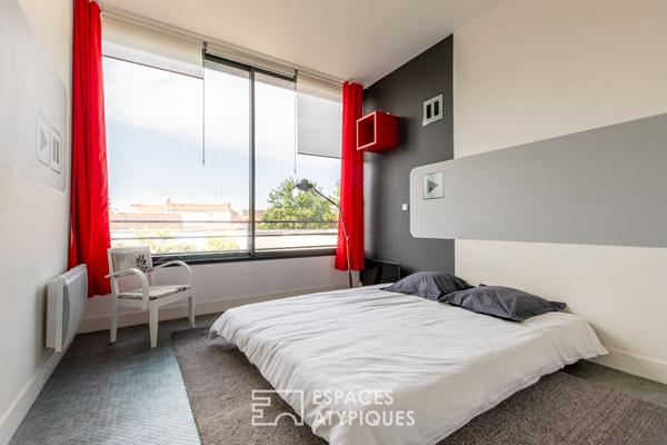 Discrète maison d’architecte avec piscine