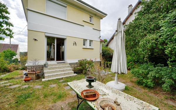 Maison à vendre    5 pièces • 79,54 m2 Crosne