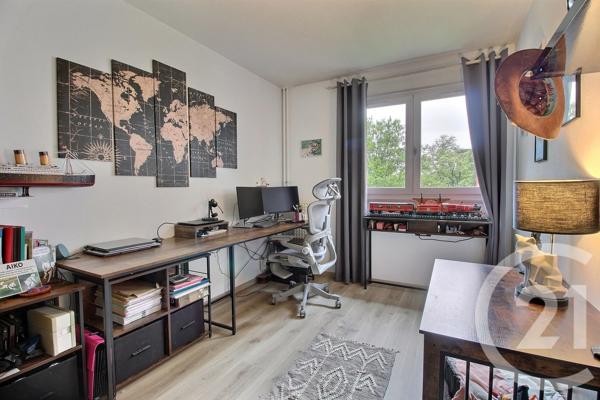 Appartement T4 à vendre  5 pièces - 100,34 m 2   THONON LES BAINS  - 74