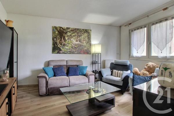Appartement T4 à vendre  5 pièces - 100,34 m 2   THONON LES BAINS  - 74