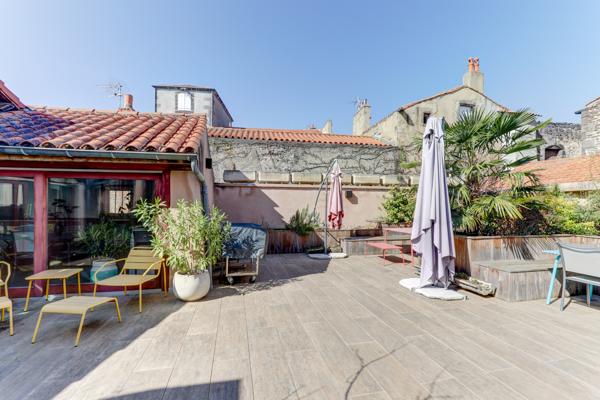 Maison 9 pièce(s) 5 chambre(s) 283 m²