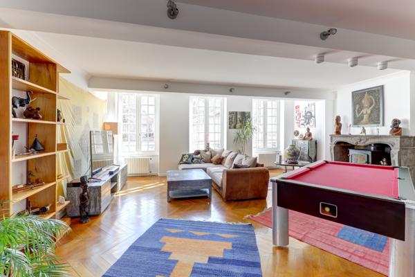 Maison 9 pièce(s) 5 chambre(s) 283 m²