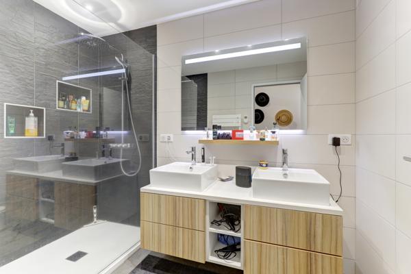 Maison 9 pièce(s) 5 chambre(s) 283 m²