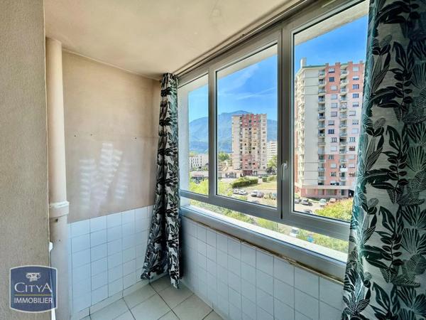 Appartement à louer 4 pièces 65.15m² Échirolles (38130)
