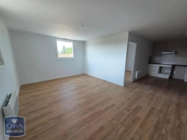 Appartement à louer 3 pièces 75.15m² Issoire (63500)
