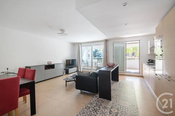 Appartement F3 à vendre  3 pièces - 78 m 2   BEAULIEU SUR MER  - 06