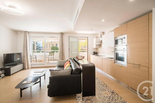 Appartement F3 à vendre  3 pièces - 78 m 2   BEAULIEU SUR MER  - 06