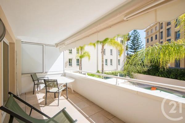 Appartement F3 à vendre  3 pièces - 78 m 2   BEAULIEU SUR MER  - 06