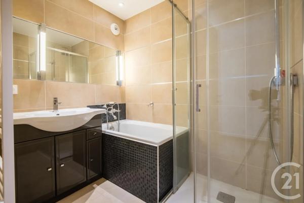 Appartement F3 à vendre  3 pièces - 78 m 2   BEAULIEU SUR MER  - 06