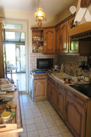 Maison T5 - Cave - Garage - Cour. 105 m² cadastré.