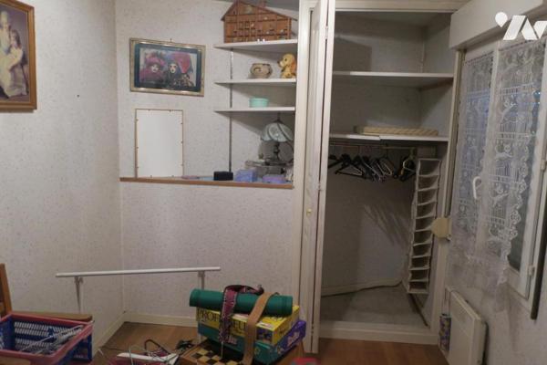 Maison T5 - Cave - Garage - Cour. 105 m² cadastré.