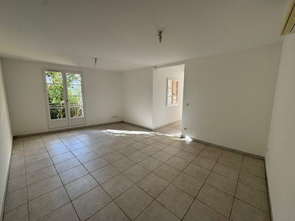 Grimaud (83310) À Grimaud, duplex de 75.08m² avec 2 chambres à acheter