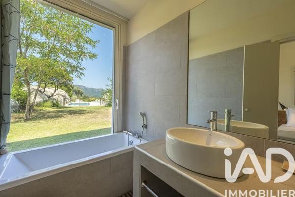Maison à vendre 4 pièces 180 m² Sainte-Lucie-De-Porto Vecchio
