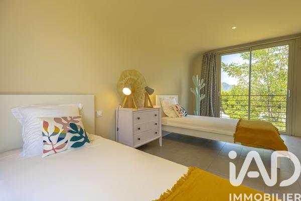 Maison à vendre 4 pièces 180 m² Sainte-Lucie-De-Porto Vecchio