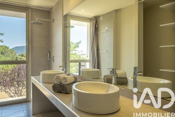 Maison à vendre 4 pièces 180 m² Sainte-Lucie-De-Porto Vecchio